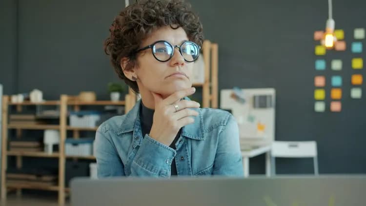 Career Cushioning Explained: Why Professionals Are Quietly Preparing Exit Plans